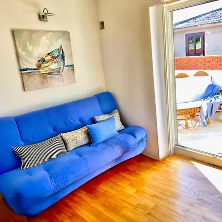 Вилла Amazingpag - Boutique In Center, Terrace & Parking Паг